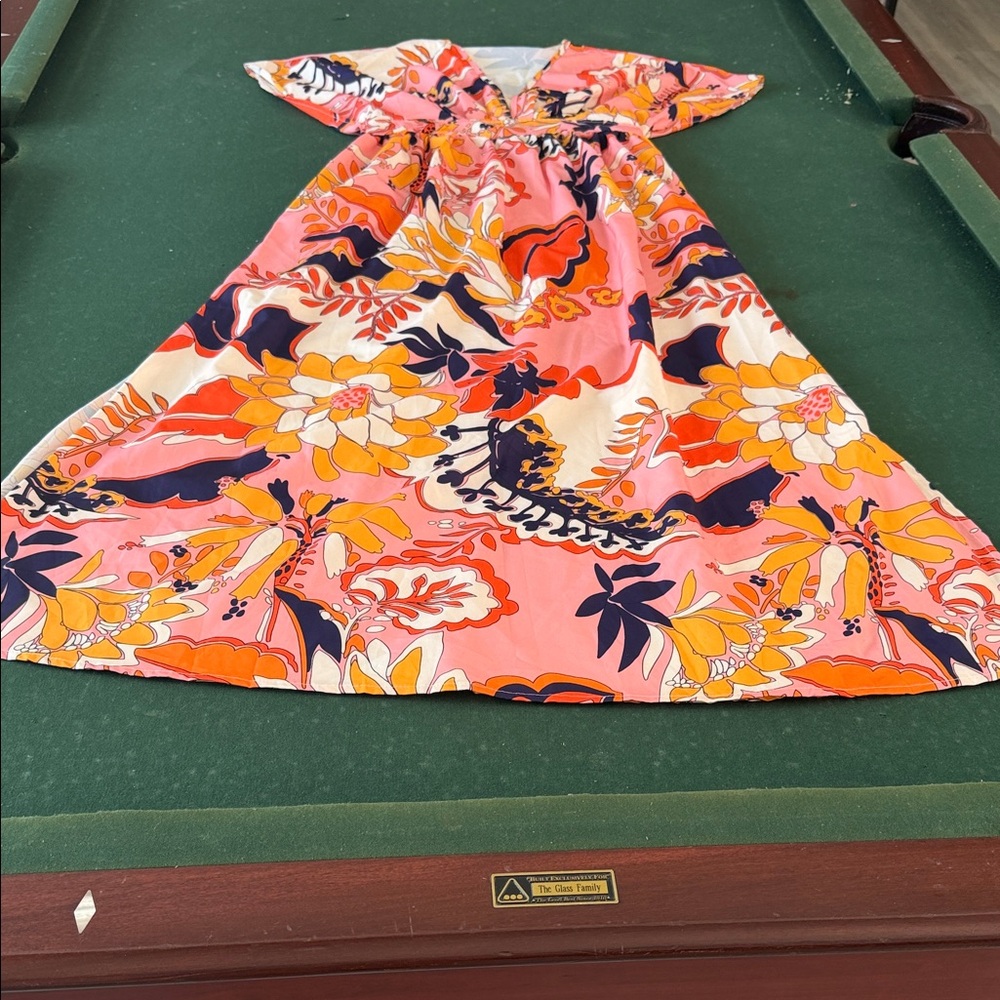 Vibrant Floral Long Sleeve Dress.   CAJA #‎ 1 B